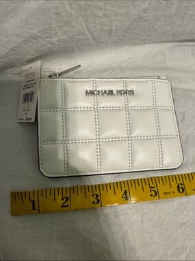 Michael Kors White Quilted Leather Zip Card Pouch